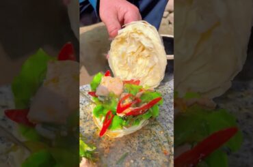 Chinese Burger Stir-fried shredded pork with chili pepper