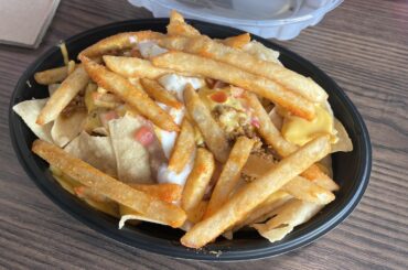 How do you customize your nachos bell grande?
