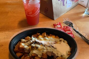 Pov: you have the best taco bell that actually does what you ask them too when you customize your order