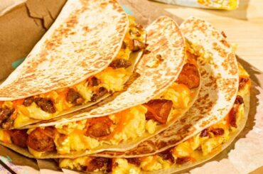 Taco Bell brings back Taco Lovers Pass alongside the debut of new $1.50 toasted breakfast tacos.