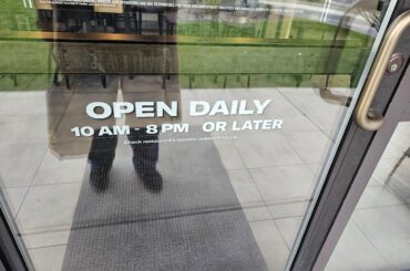 Yakima, WA... shortest business hours I've ever seen at Taco Bell