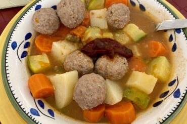 Home-made Albondigas