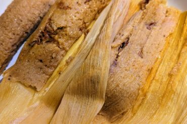 My first Tamales (Photos&essay) I posted a few days ago asking for help and you came through. A few of you asked to hear how it went. Fluffy, moist and delicious! Was a lovely anniversary meal for my husband who is American and really misses good Mexican food in the UK.. Gracias r/Mexicanfood