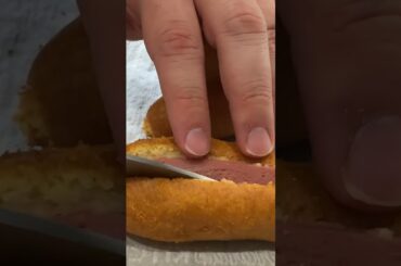 Make The Perfect Chili Cheese Corn Dogs Right At Home #corndogs #chili #foodhacks