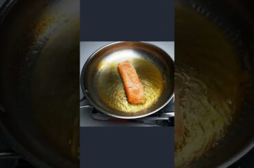 KETO CHILI SALMON RECIPE- CLAUDIA CALDWELL #chili #keto #shorts