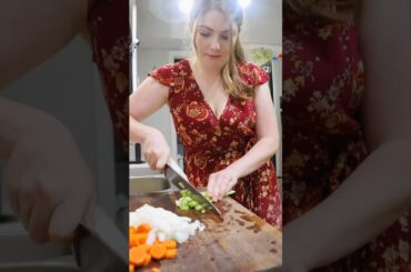 LEFTOVER THANKSGIVING TURKEY RECIPES! What to do with left over turkey! #thanksgivingleftovers