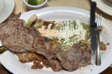 Huarache con Costilla