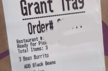 Does the store set the order name or am I just unlucky?
