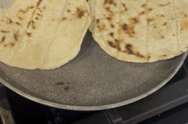 Carne de res en salsa roja