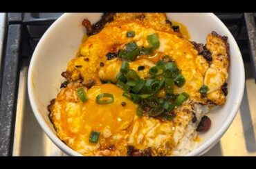 Nothing but eggs! | Chili Oil Eggs on rice | FullHappyBelly