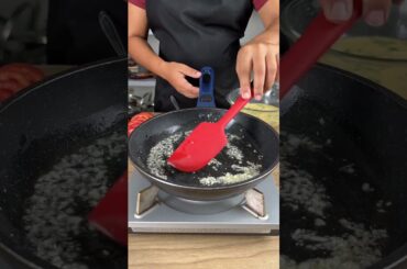 I have never eaten a tomato as delicious as this one!