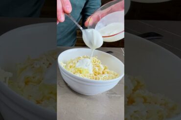 Roasted sweet pepper poppers. Simple sweet pepper recipe with cheesy fillings