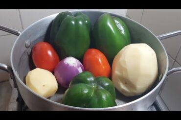 Bell Pepper and Potato Recipe by Pakistani food recipes | Vegetarian Food | Pakistani recipes