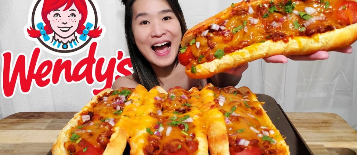 Wendy's Giant 9" Chili Cheese Dogs! Wendy's Canned Chili Cheese Hot Dogs Recipe - Mukbang w/ ASMR