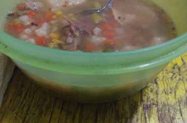 Caldito de res