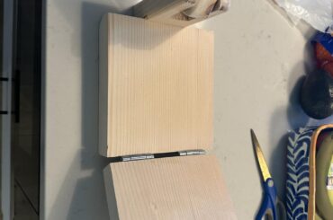 [Advice] Bought this tortilla press but it makes uneven tortillas because it closes flat. Are they all like this or is this a bad one?