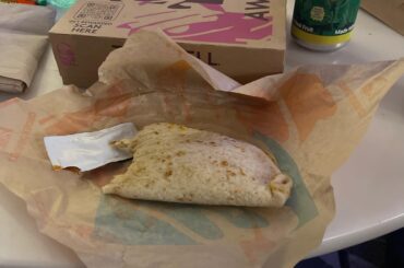They can call this a flatbread but it’s the stealth return of the Gordita.