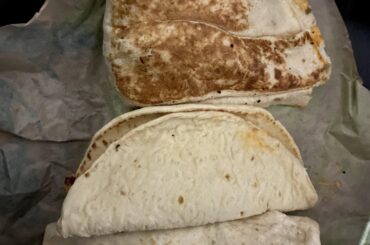 (Review) Tried out the stacker, 3 cheese and chicken on flatbread, and chicken enchilada today