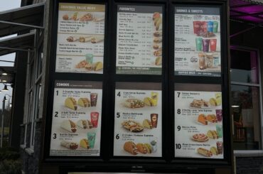 bring back the chipotle ranch grilled chicken burrito