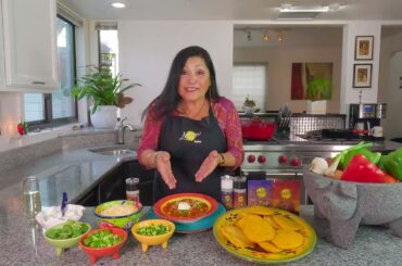 Famous Vegetarian Chili Con Aqua Caliente Cornbread (Hot Water Corn Bread)
