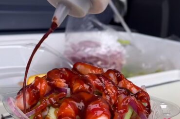 What are all the sauces they add on top of ceviche