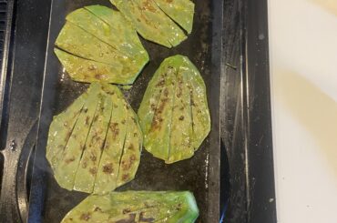 Nopales in comal