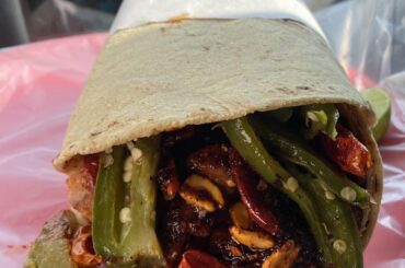 A huge guisado taco
