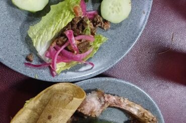 Light tacos, costilla and costra de queso (Sonora)
