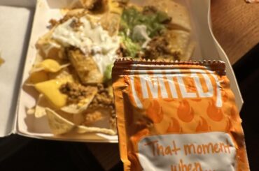 To all my fellow nacho enjoyers, do you guys add sauce to it?