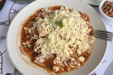 God lev chilaquiles