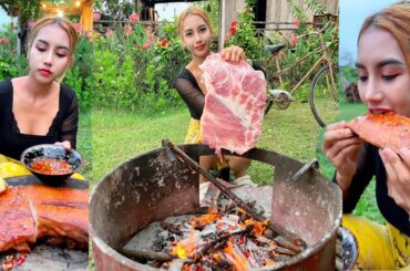 Cook and eat pork crispy recipe with chili sauce