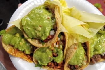 Pedi tres de pastor y dos de asada con un coca de dieta