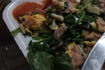 Webito con espinaca