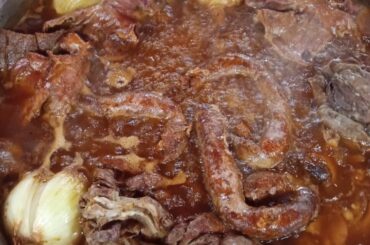 Pedi tres mulitas (pastor y asada) u cuatro tacos de Suadero y Cabeza