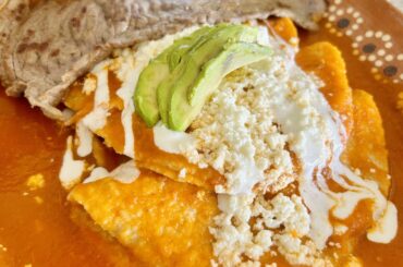 The good thing about living in a small town next to the border is that you get awesome mom-and-pop restaurants that open up. This one is called Sabor De Acayucan