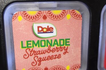 Rate Dole Strawberry Lemonade Squeeze from 1-10