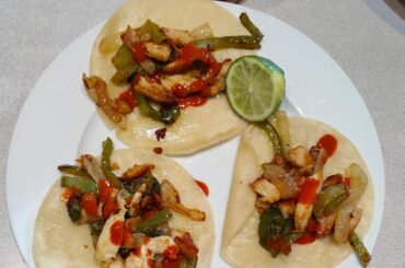 Chicken fajita tacos