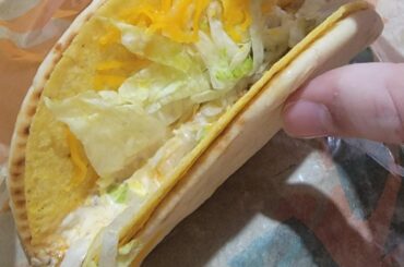 Taco Bell be like : $6 For this?