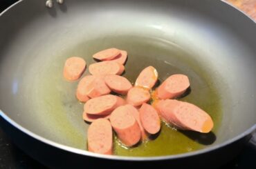 HOW TO MAKE SIMPLE HOME READY SAUSAGE CHILLI RECIPE | Easy & Quick Meal