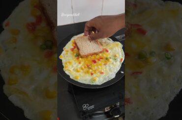 Corn bell pepper omelette bread #shortsvideo