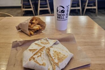 Drove 40 minutes to try taco bell for the first time (AU)