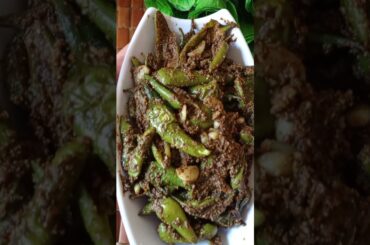 Instant Garlic & Green Chili Pickle Recipe By Tasty Hut #ytshorts #viralshorts #viral #foodies #food