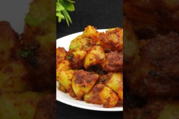 Crispy Potato Fry Recipe | Aloo Fry Recipe | Urulaikilangu Varuval Recipe | Best Side Dish For Rice