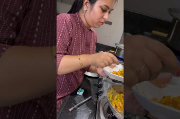 Honey chilli potato recipe #trending #trendingshorts #shortsfeed #shortsviral #viralshort #cooking