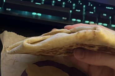 The Crunchwrap supreme might just be the worst item on the menu. Disappointing.