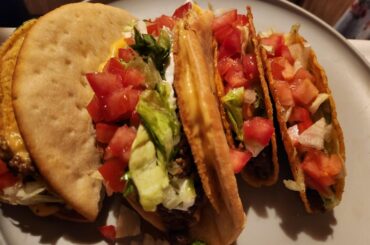 I can't bring myself to eat out Taco Bell as often so I had some homemade Taco Bell instead