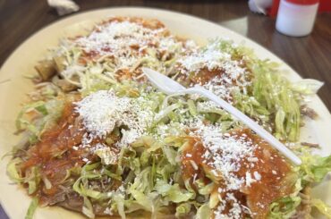 1 sope, 2 tostadas y 3 flautas