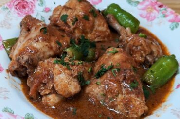 Charsi Chicken Karahi, minimal ingredients but maximum taste.