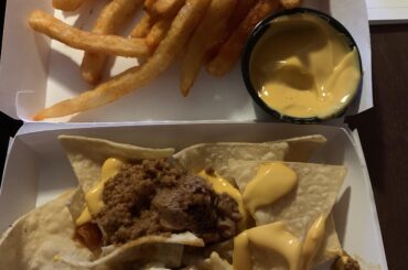 Got my $1 large nacho fries, plus a value menu loaded beef nachos (no guac) - 3.99, pre tax