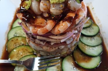 Un Torre Marisquera. Tiene Callos De Hacha. Tengo una ballenon al lado. Pa la cruda